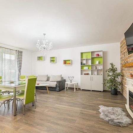 Apartament 2 Camere Narcis Brassó Kültér fotó