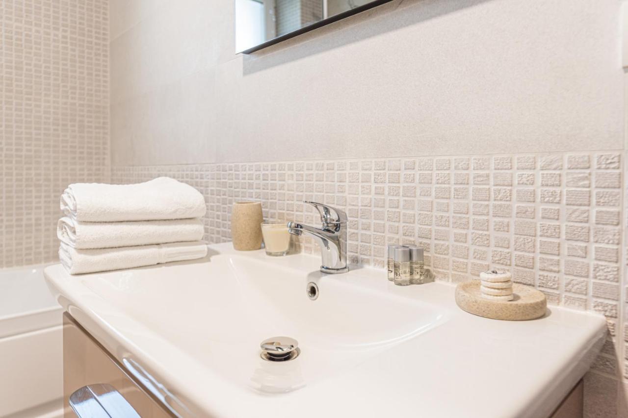 Apartament 2 Camere Narcis Brassó Kültér fotó
