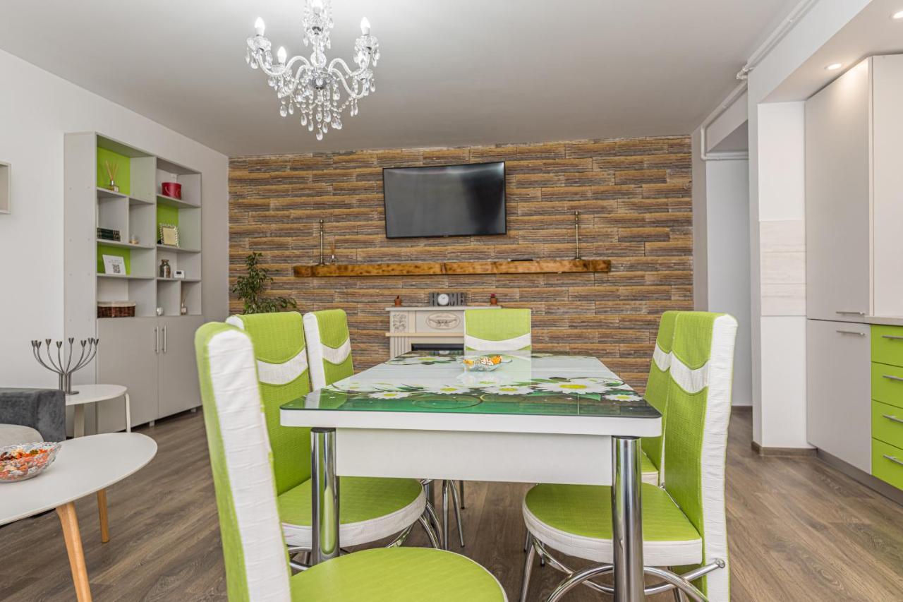 Apartament 2 Camere Narcis Brassó Kültér fotó
